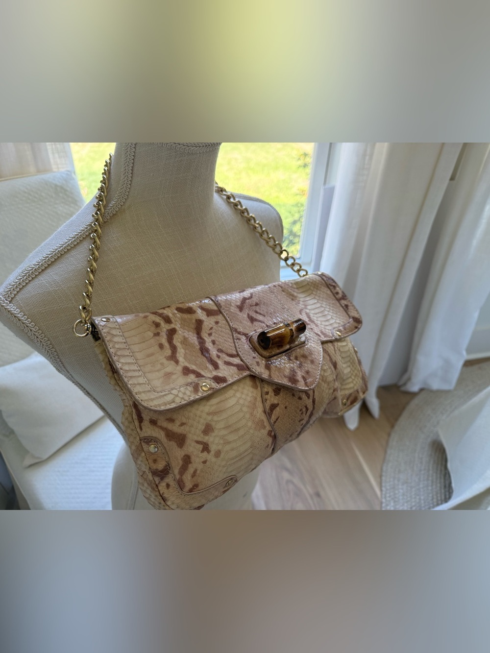Elaine Turner Python Embossed Clutch w/ Bamboo Clasp & Chain Strap - Picture 2 of 12